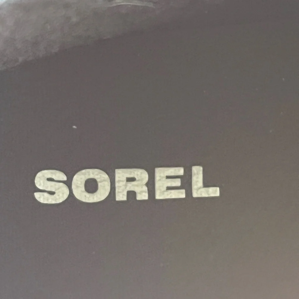 Sorel Joan of Artic Wedge II Zip youth boot, size 4 (big kid), NEW